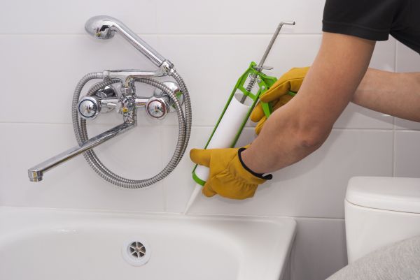 Bathtub Caulking in Rock Hill